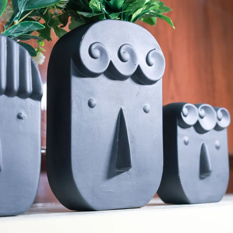 Clayfolk Ceramic Vase (Black) - Set Of Three media 5