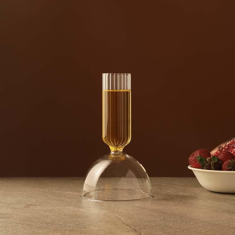 Crowned Fluted Glass - 100 Ml media 3