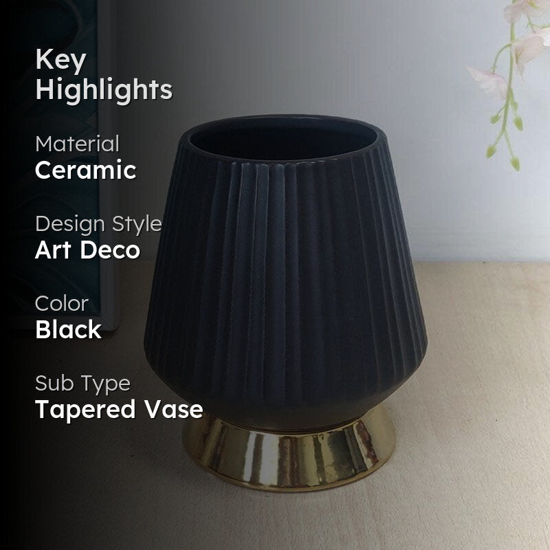 Funky Frill Vase - Black media 2