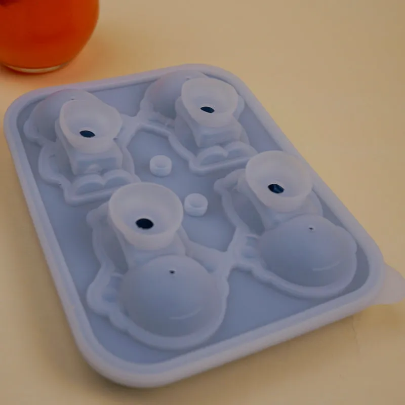 Astronaut Silicone Ice Cube Mould - Blue media 5