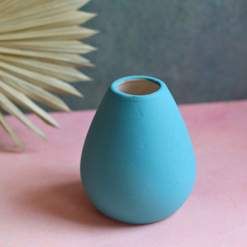 Yelena Ceramic Vase - Blue media 4