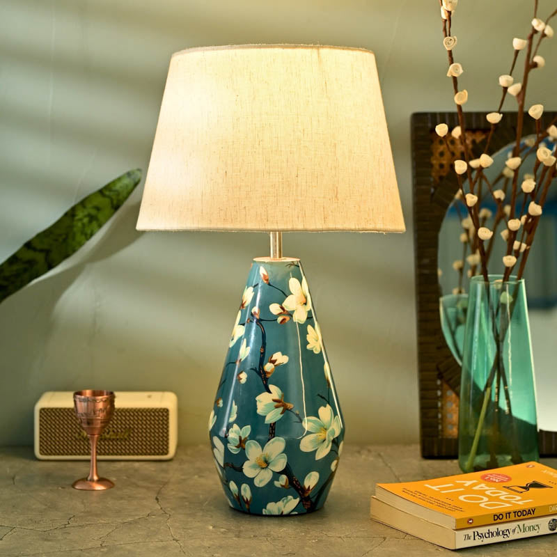 Polyester · Wood