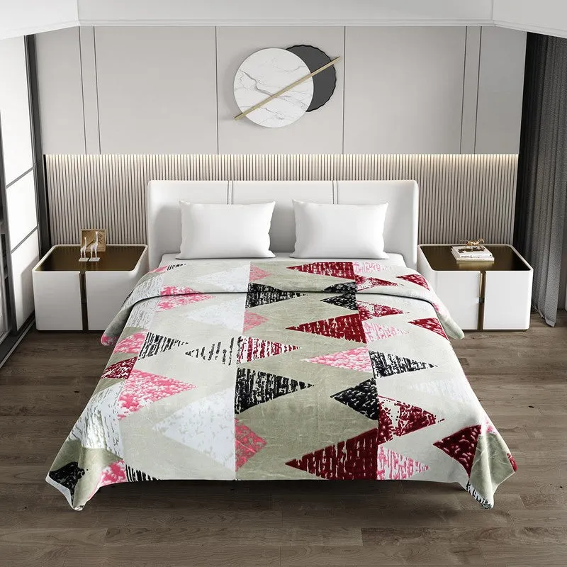 Monte Carlo Geometric Dreams Blanket - 1000 GSM media 3