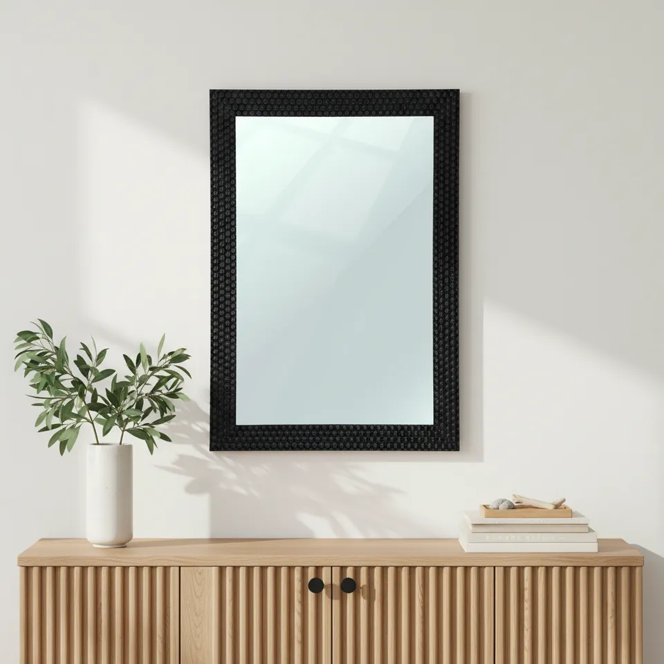 Illure Wall Mirror media 1