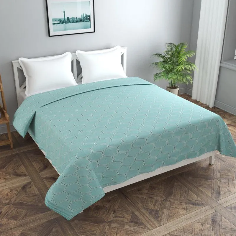 Soft Hive Cotton Duvet Cover (Blue) - 210 TC media 1
