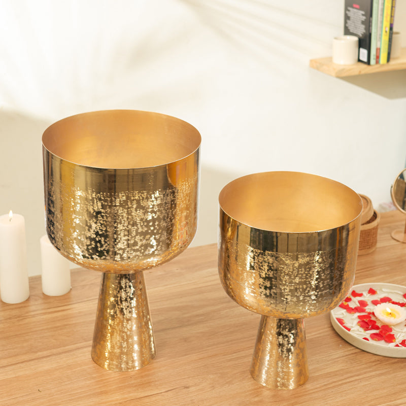 Textura Aureme Planter - Set Of Two media 3