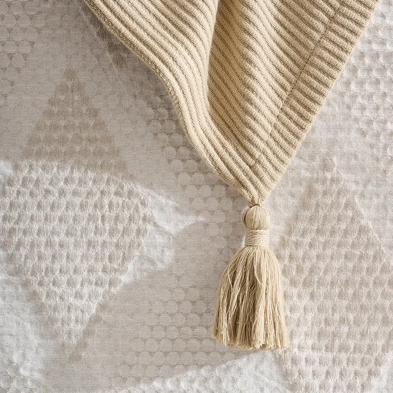 Nestlin Tassled Throw - Beige media 4