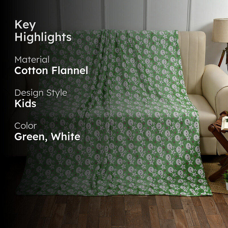 Moon & Stars Kids Throw - Green media 2