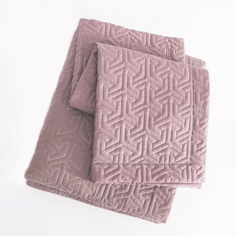 Elegant Pink Geometric Cotton Bedcover media 5