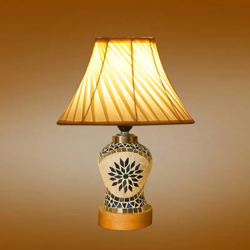 Floranira I Pleated Wooden Table Lamp - Multicolor media 7