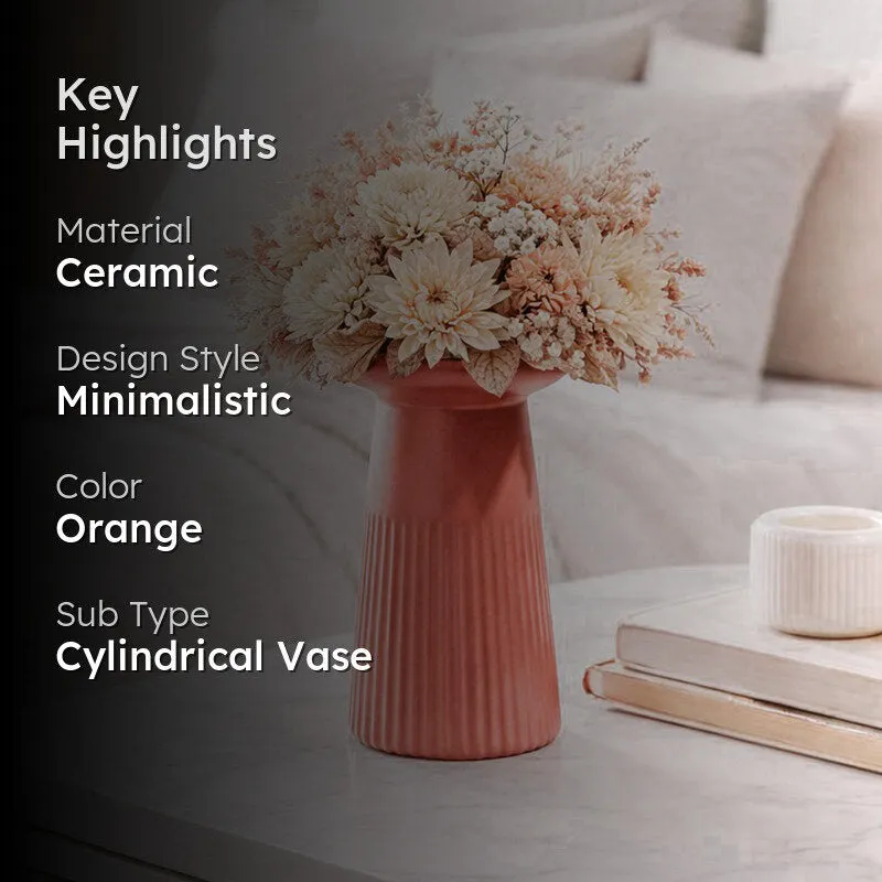 Funky Form Vase - Rust media 2