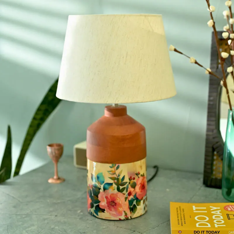 Gardenia Bloom Wooden Table Lamp - Multicolor media 3