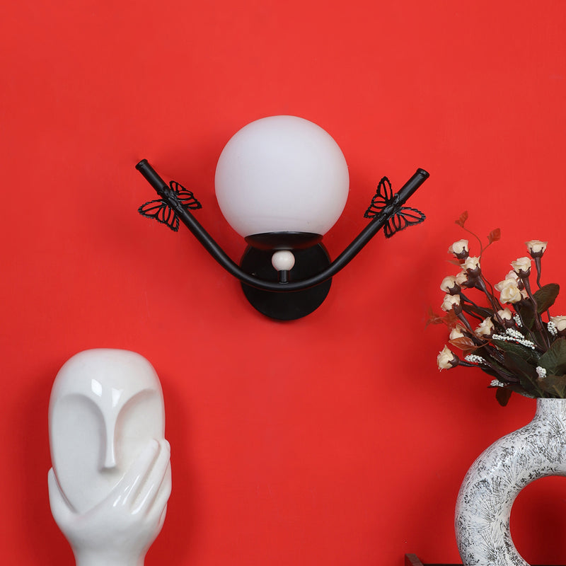 Ligna Iron Wall Lamp media 3