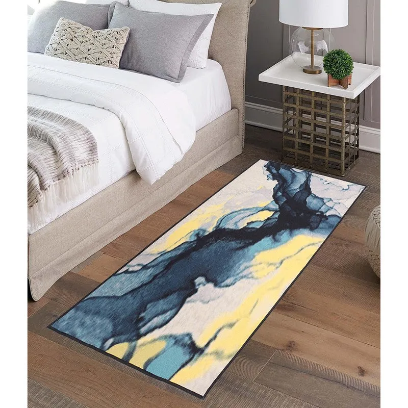 Mira Nylon Runner Rug media 3