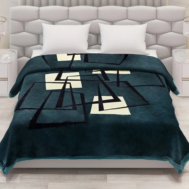 Monte Carlo Crimson Graphique Blanket (Green)- 600 GSM media 4