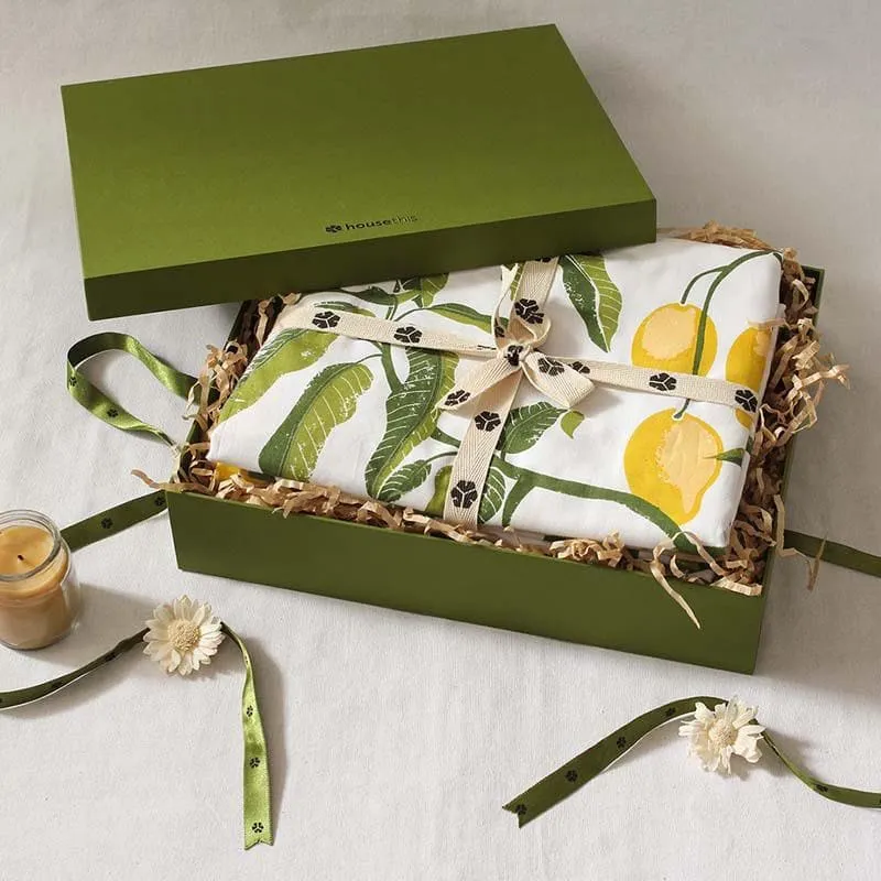 Amra Gift Box media 1