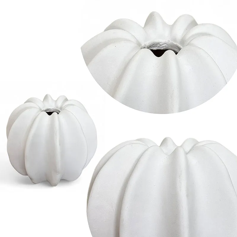 Mesa Mood Ceramic Vase media 4