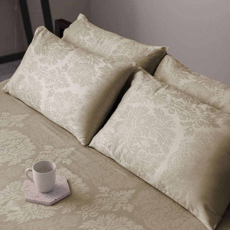Symmetry Charm Fitted Jacquard Cotton Bedsheet (Beige) - 300 TC media 7