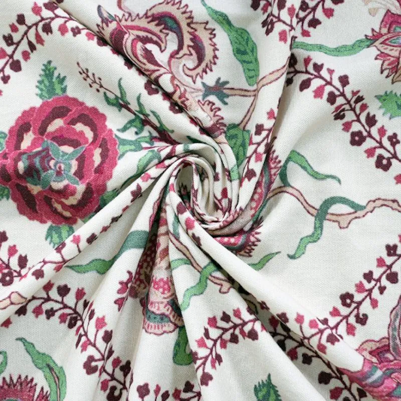 Rossiya Floral Table Cover media 4