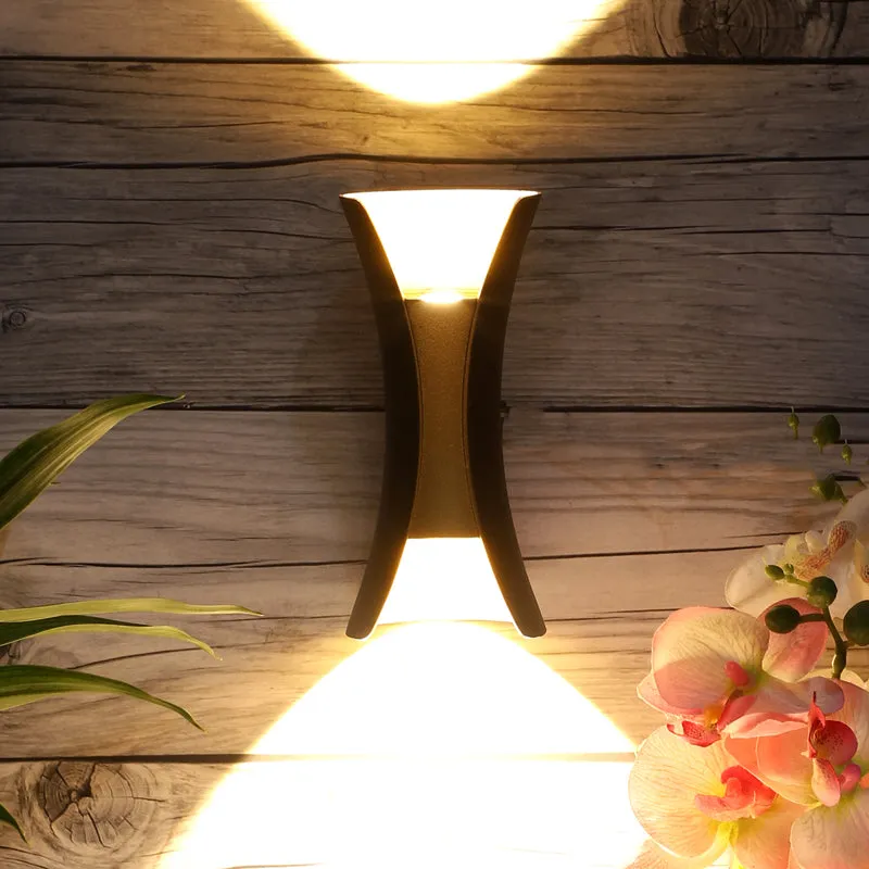 Korra Aluminium Wall Lamp media 3
