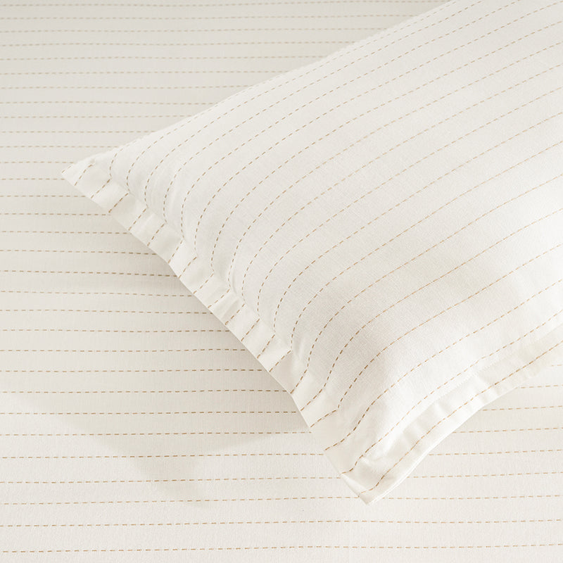 Almond Glow Dobby Comforter (Pale Beige) - 130 GSM media 5