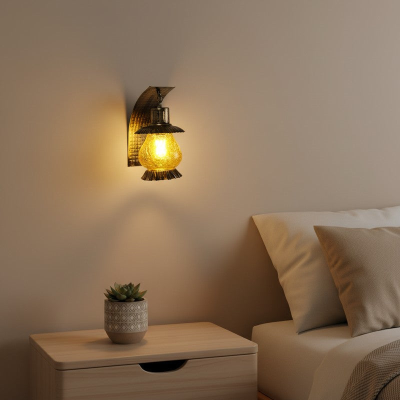 Crackle Yellow Iron Wall Lamp