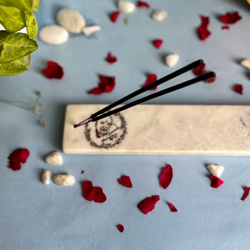 Guruji Marble Incense Holder With Agate Plating - White media 4