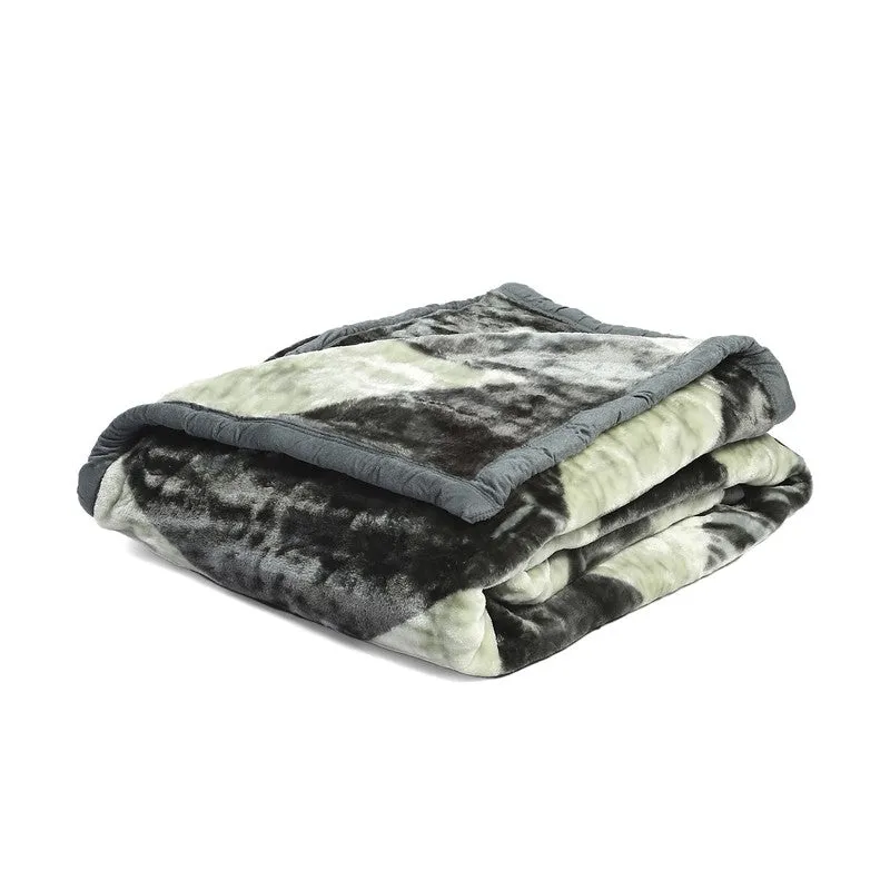 Monte Carlo Cross Mosaic Blanket - 600 GSM media 6