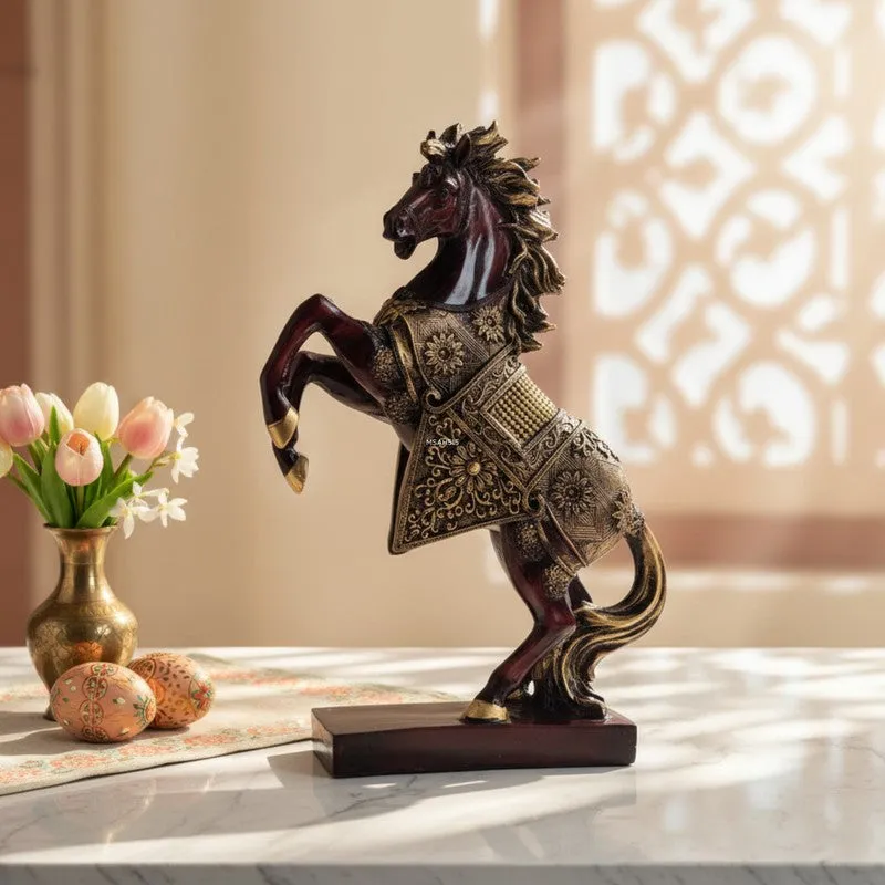 Regal Stallion Resin Showpiece media 3