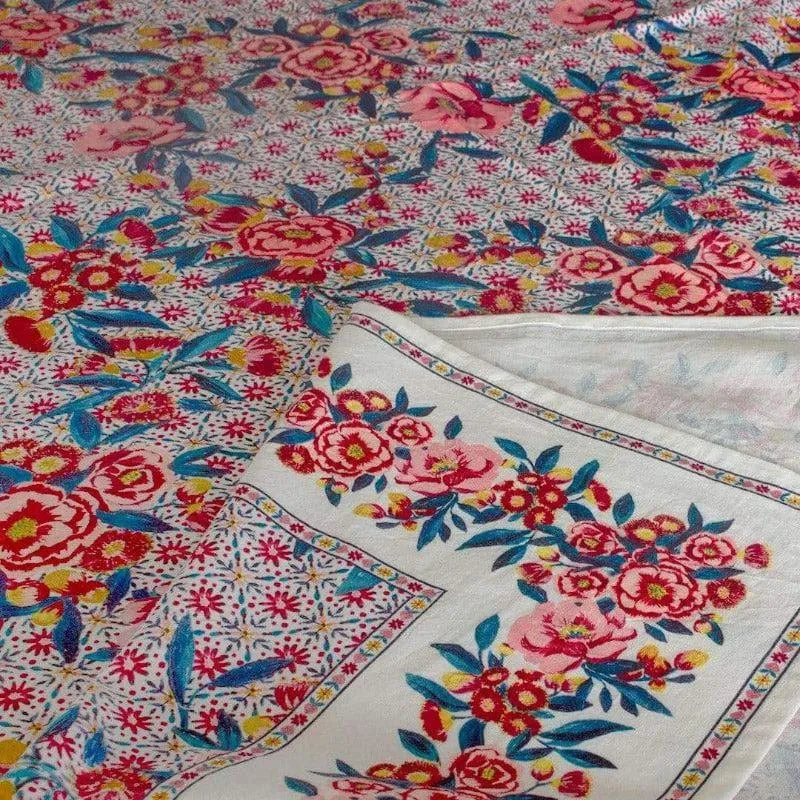 Poppy Petals Table Cover - Eight Seater media 3