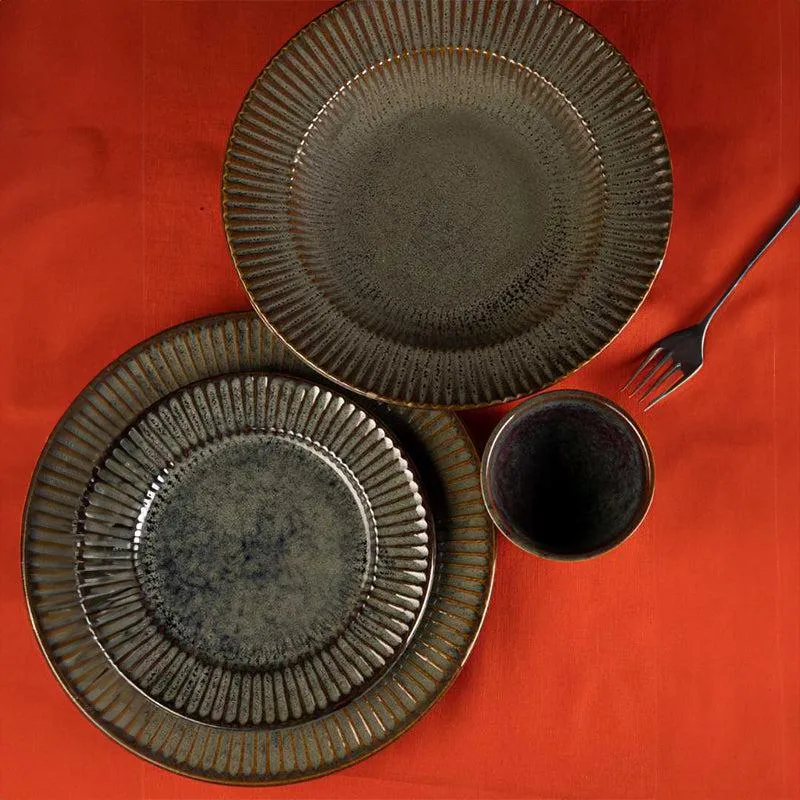 Sragen Fino Handmade Dinner Plate media 3