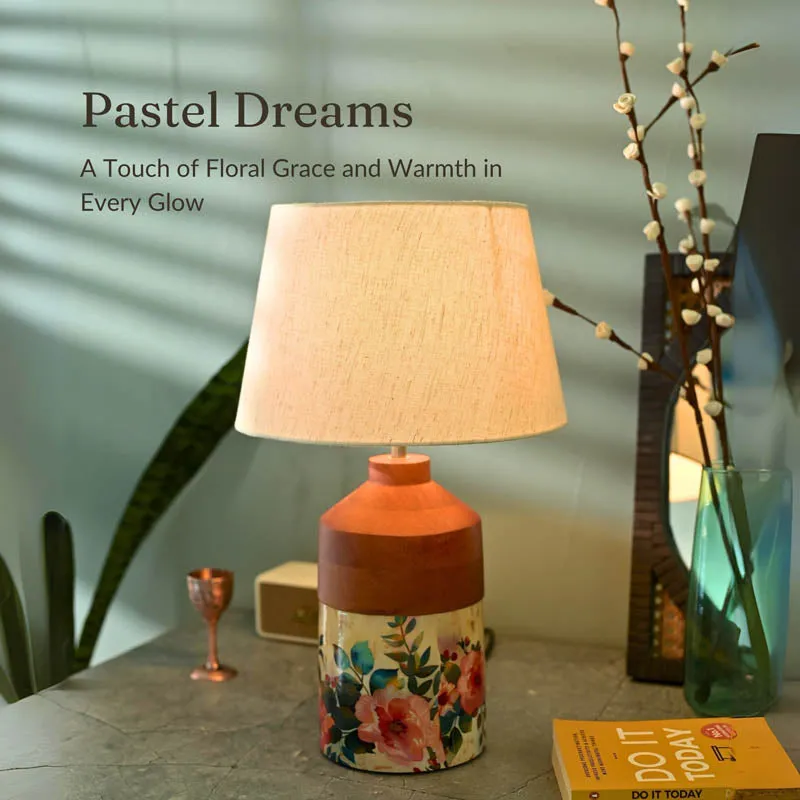 Gardenia Bloom Wooden Table Lamp - Multicolor media 4