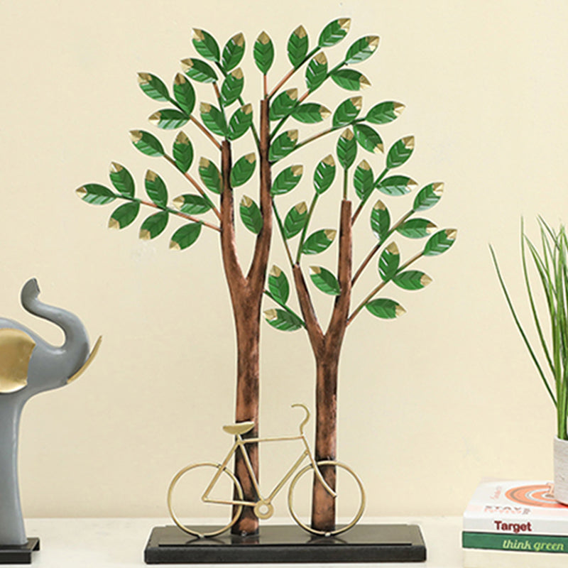 Callum Tree Showpiece