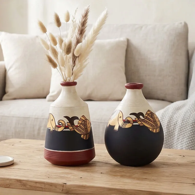 Machli Madhubhani Vase - Set Of Two media 8