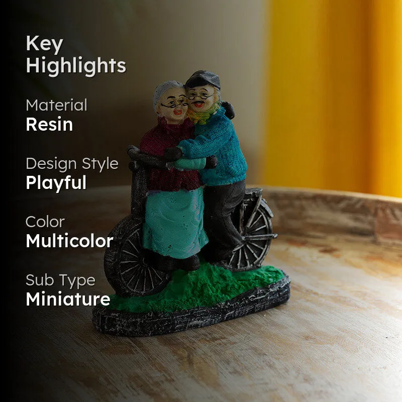 Lasting Love Resin Showpiece media 2