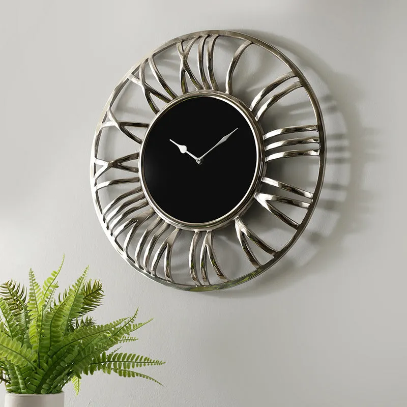 Esha Romanus Wall Clock - Silver media 1