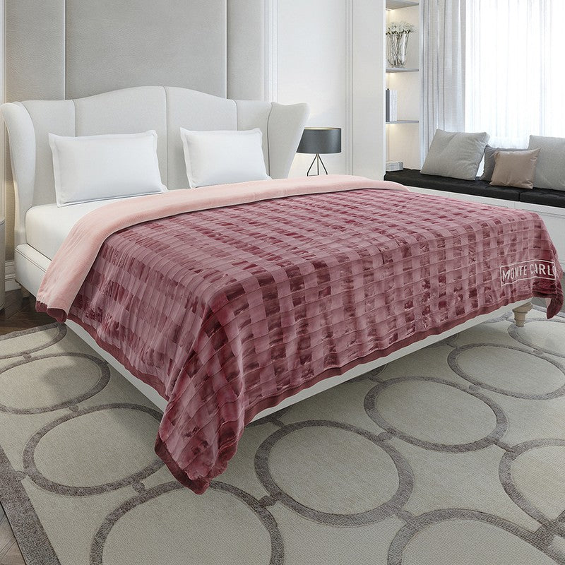 Monte Carlo Velvet Whisper Blanket (Maroon)- 720 GSM
