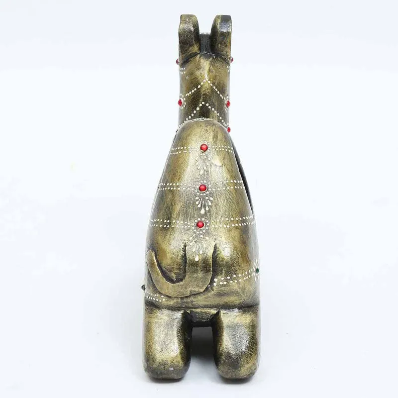 Resting Camel Showpiece media 6