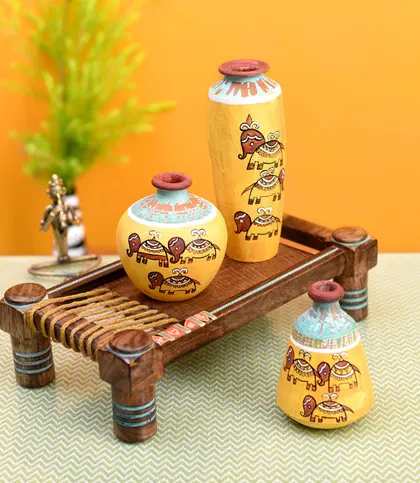 Wood · Terracotta