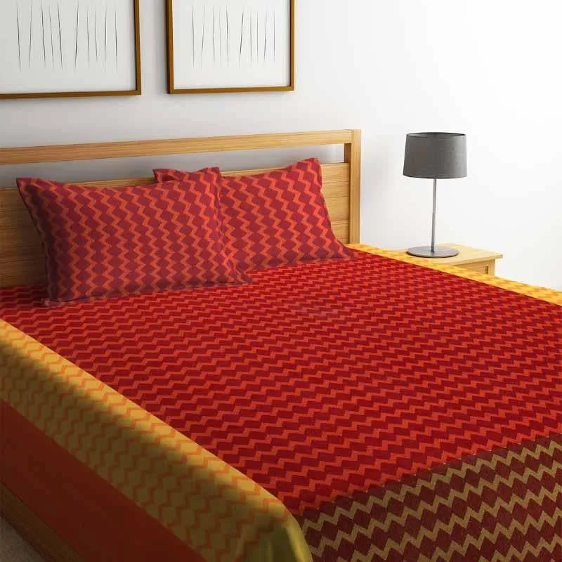 Wiggly Zig-Zag Bedcover media 1