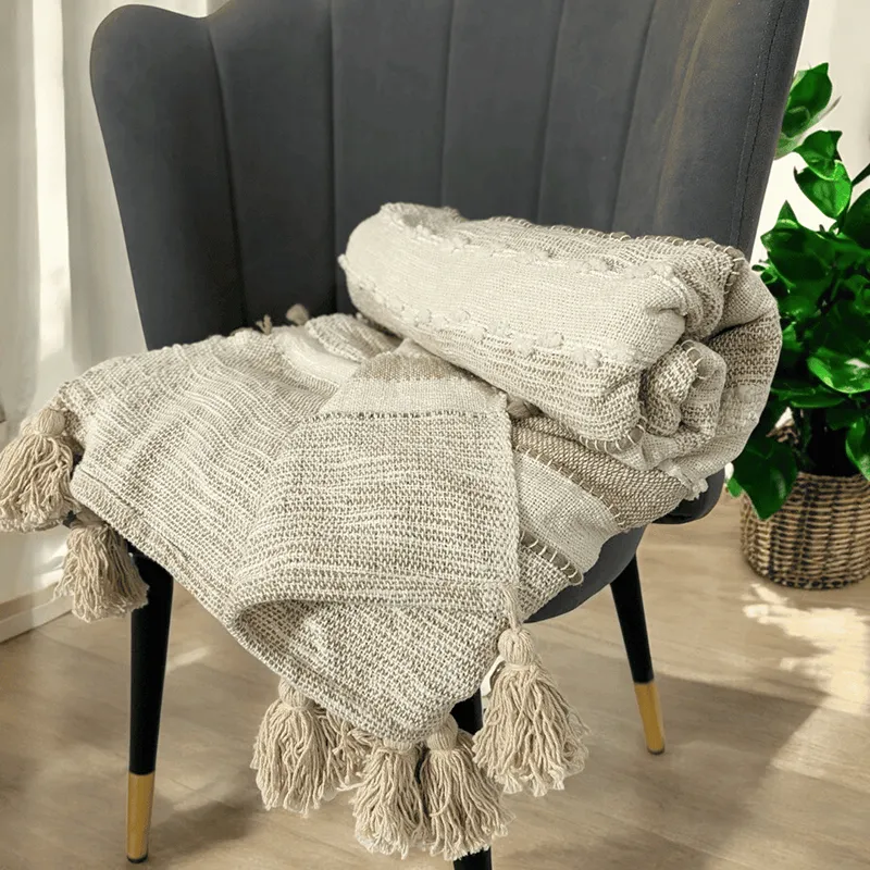 Woven Dune Tufted Throw media 4