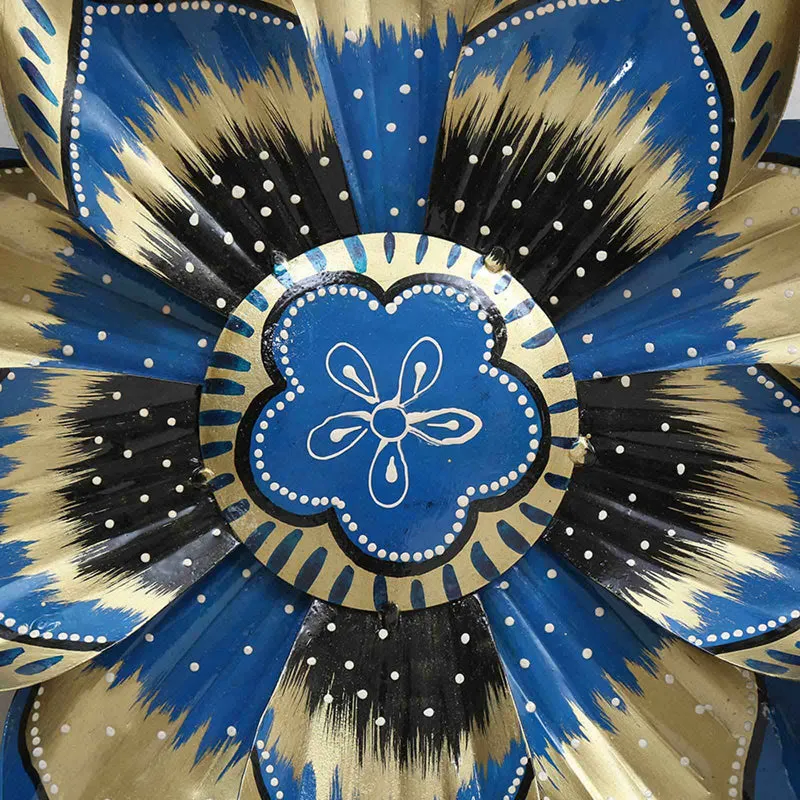 Starburst I Iron Wall Accent media 6