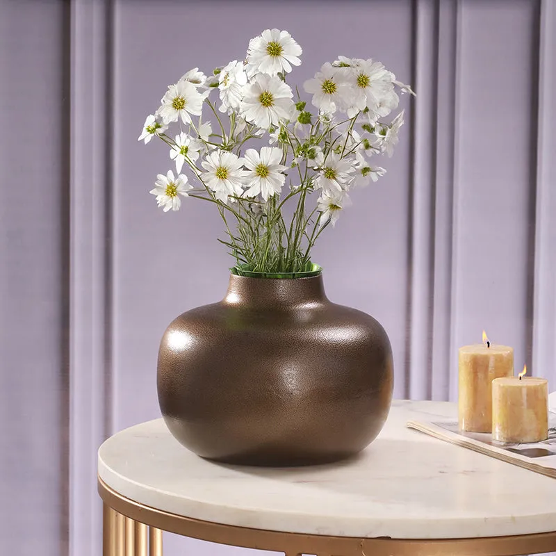 Alexei Metal Vase - Brown media 1