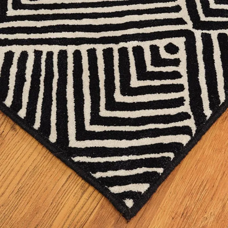 Medon Hand Tufted Geometric Wool & Nylon Carpet - Black media 7