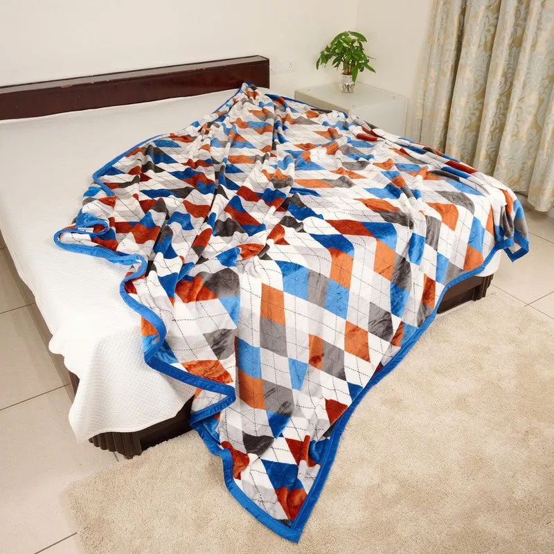 Wovira Geometric Woolen Blanket (Multicolor) - 330 GSM media 4