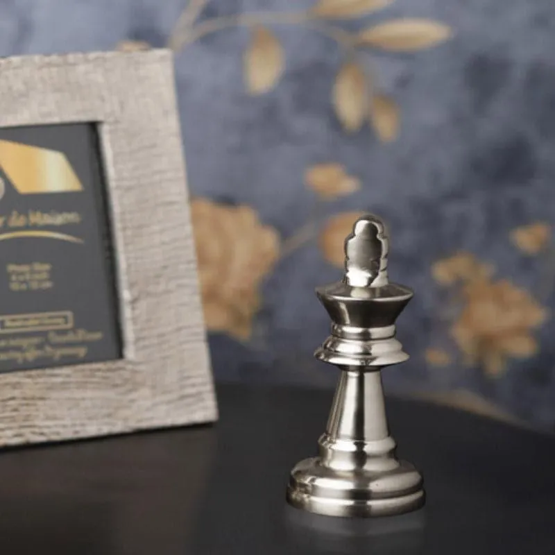Chess Charm King Showpiece - Silver media 1