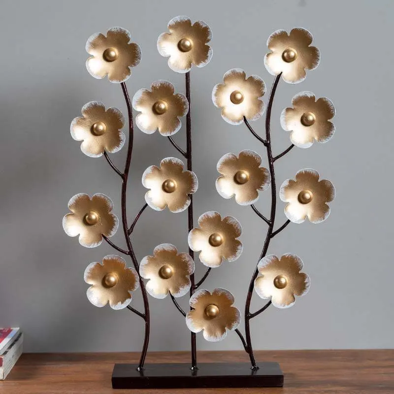 Petals In A Row Table Décor media 5