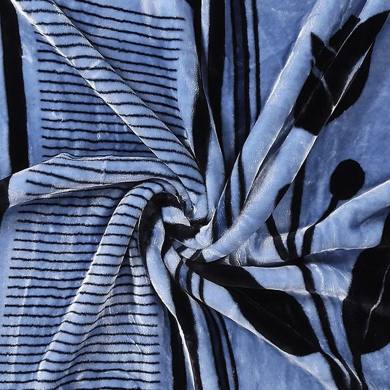 Monte Carlo Midnight Harmony Blanket (Black,Blue) - 895 GSM media 6