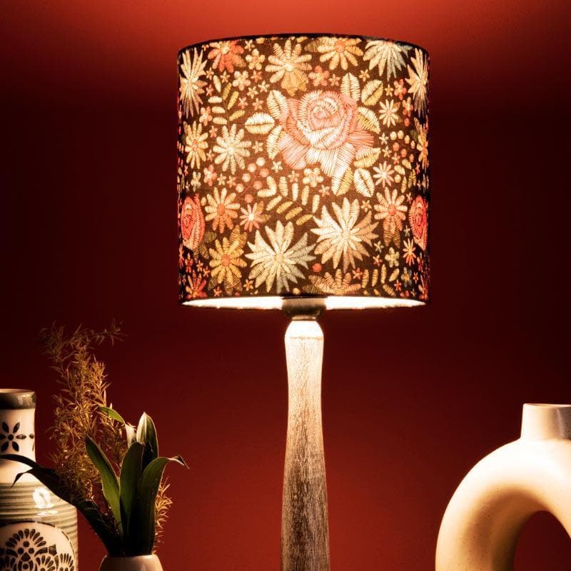 Psychedelic Trance With Wooden Pillar Fabric Table Lamp - Multicolor