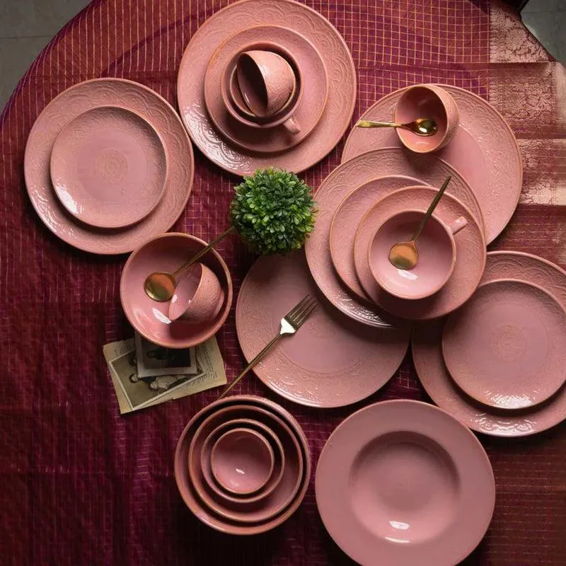 Capita Handmade Dinner Set - 16 Piece Set media 1